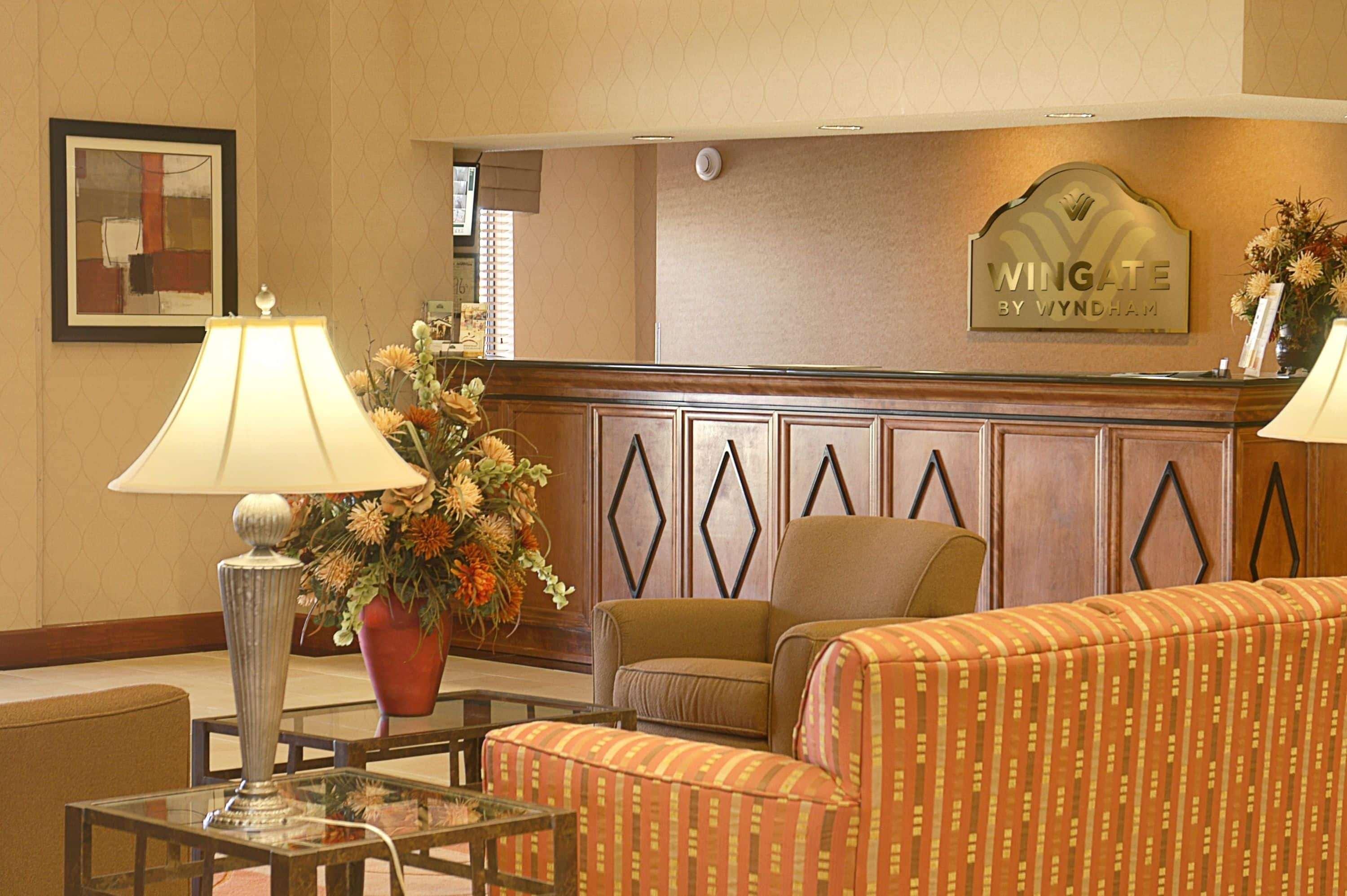 Wingate By Wyndham - Warner Robins Hotel Interior photo